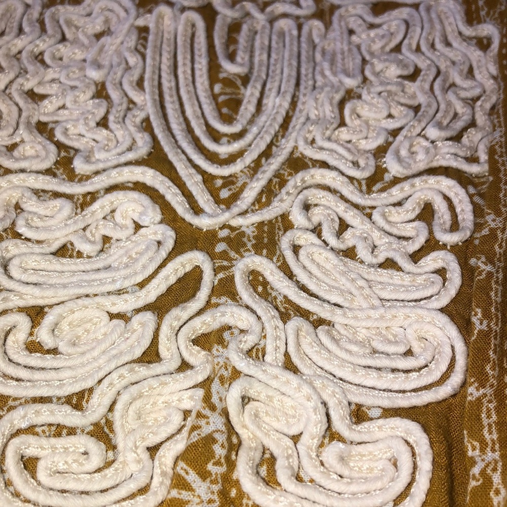 Top - Picture 2 of 5